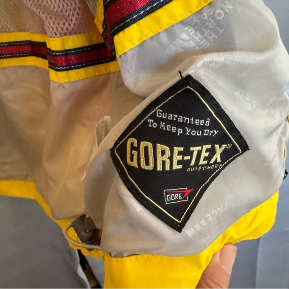 North Face Summit Series Gore-Tex  Jacket With Liner Rare Yellow Orange Medium - Picture 9 of 9